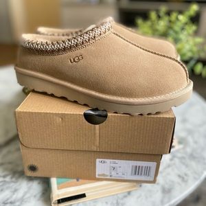 UGG Tasman Driftwood size 7 Women *New*